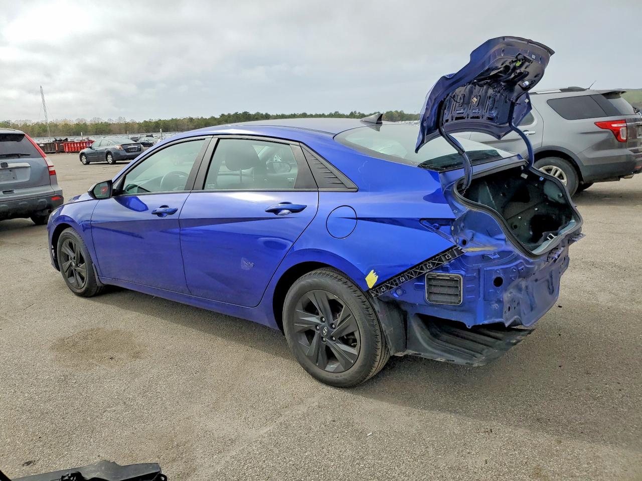2022 HYUNDAI ELANTRA