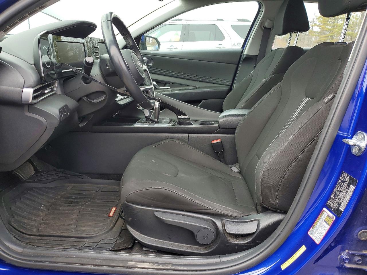 2022 HYUNDAI ELANTRA