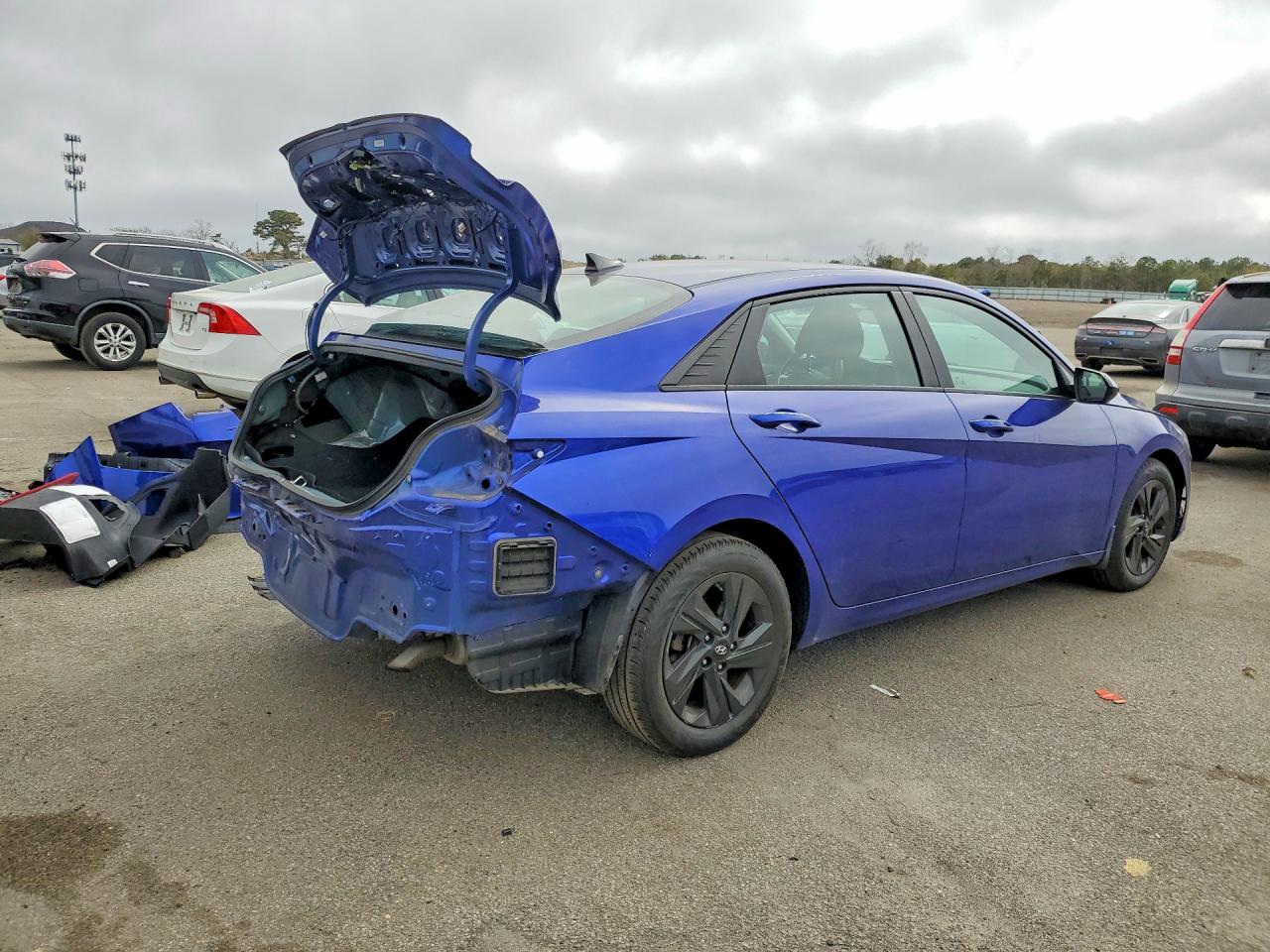 2022 HYUNDAI ELANTRA