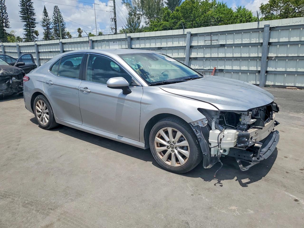 2020 TOYOTA CAMRY