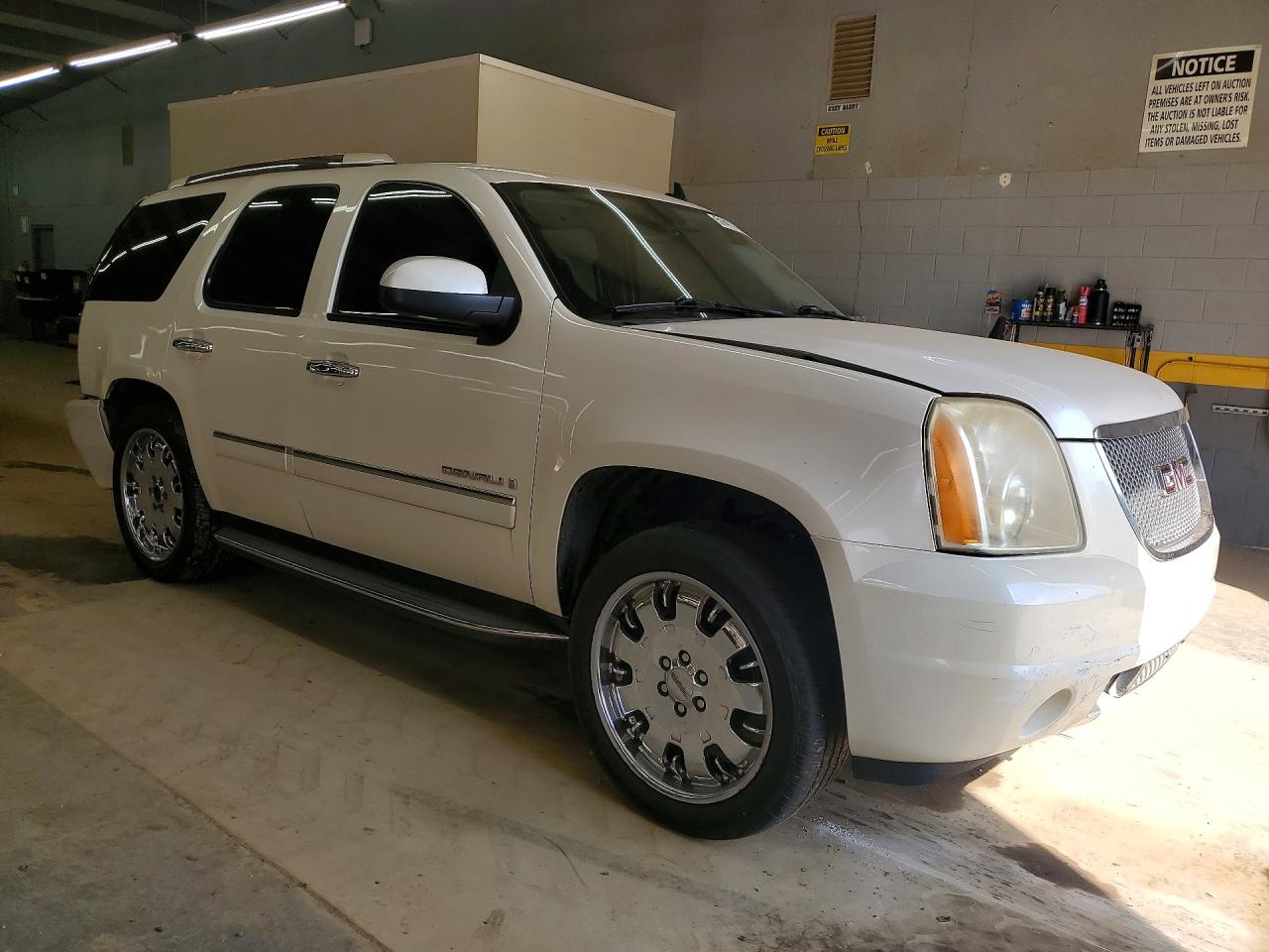 2009 GMC YUKON