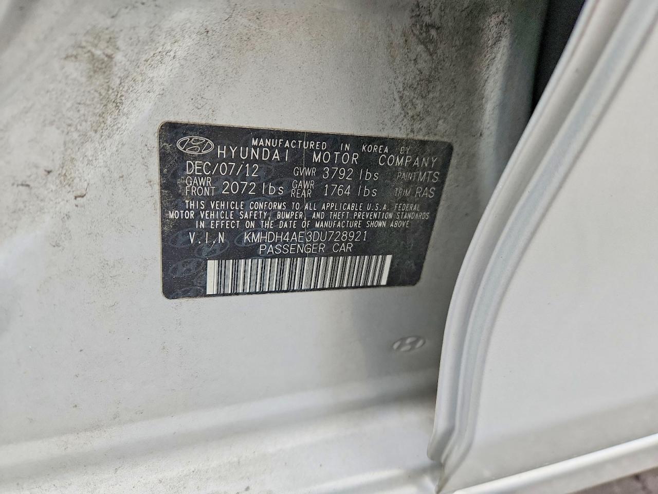 2013 HYUNDAI ELANTRA