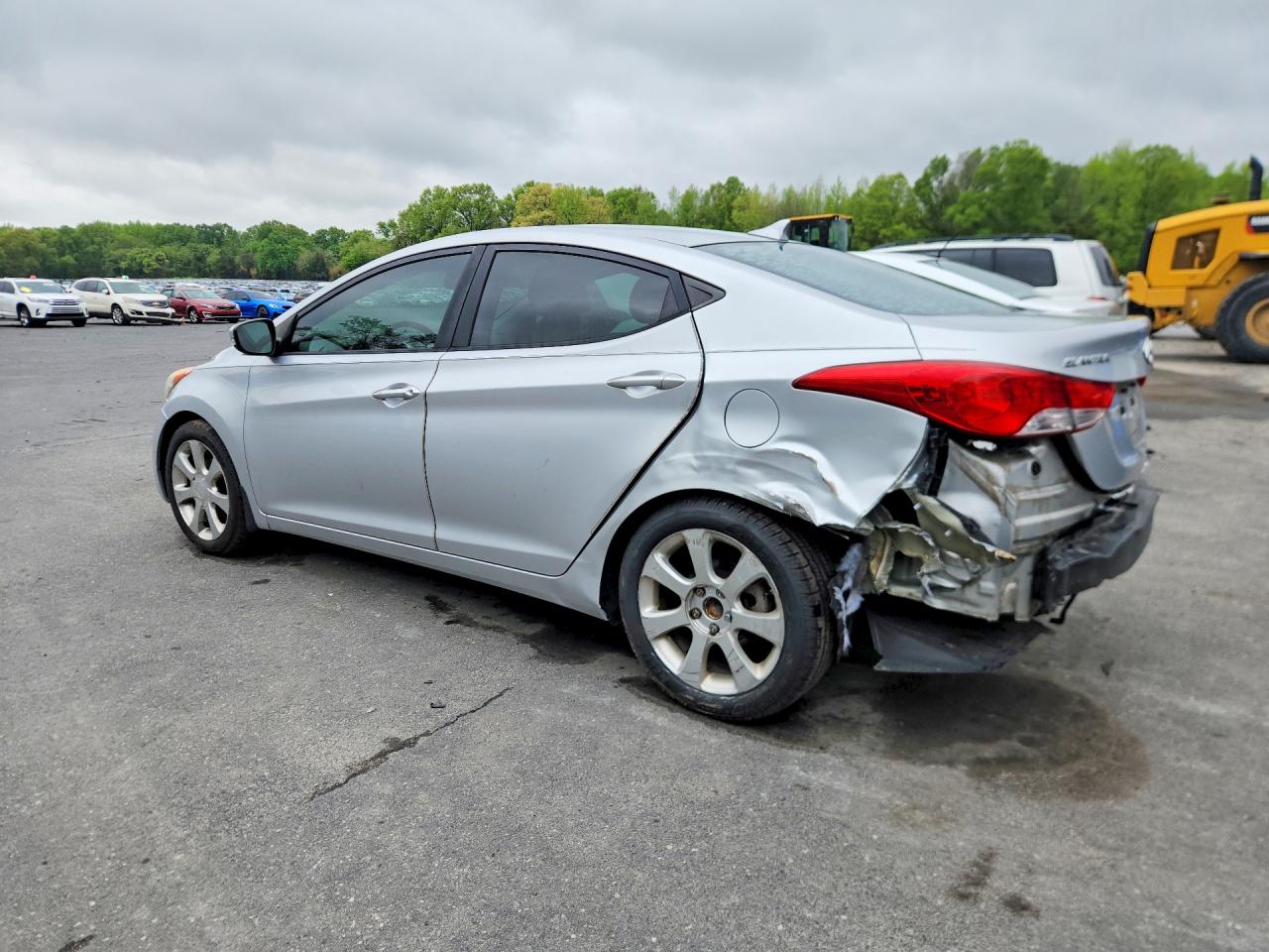 2013 HYUNDAI ELANTRA
