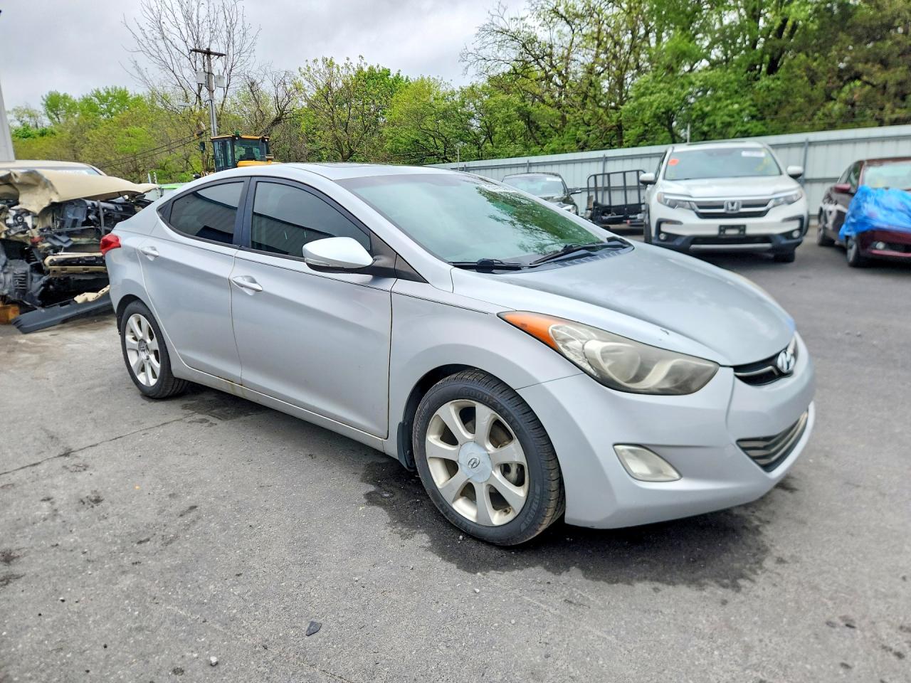 2013 HYUNDAI ELANTRA