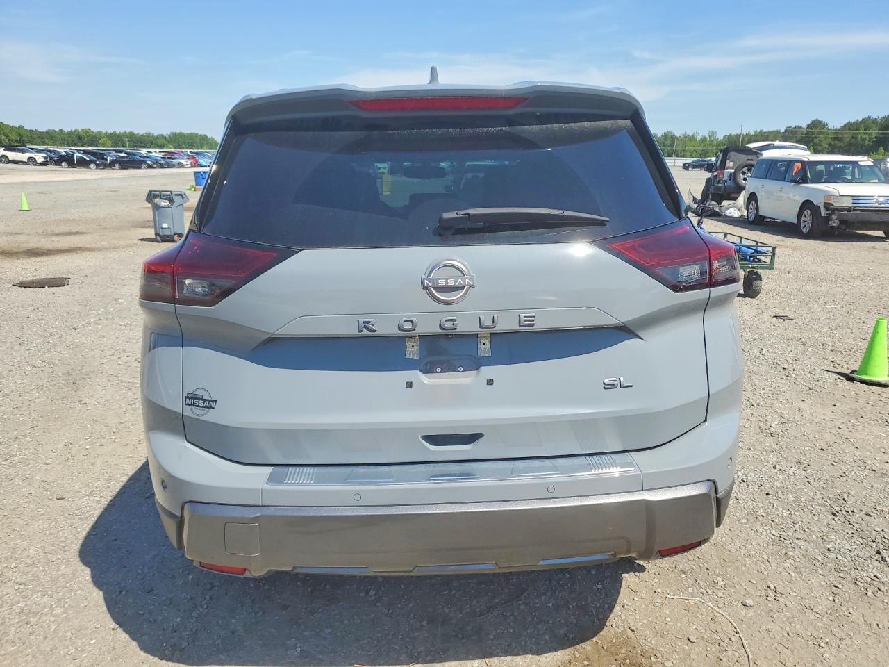 2024 NISSAN ROGUE