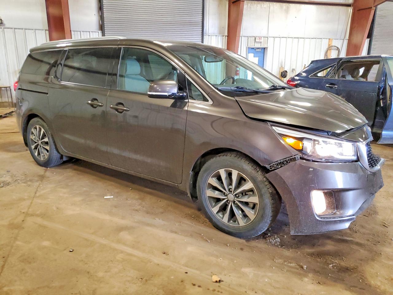 2016 KIA SEDONA