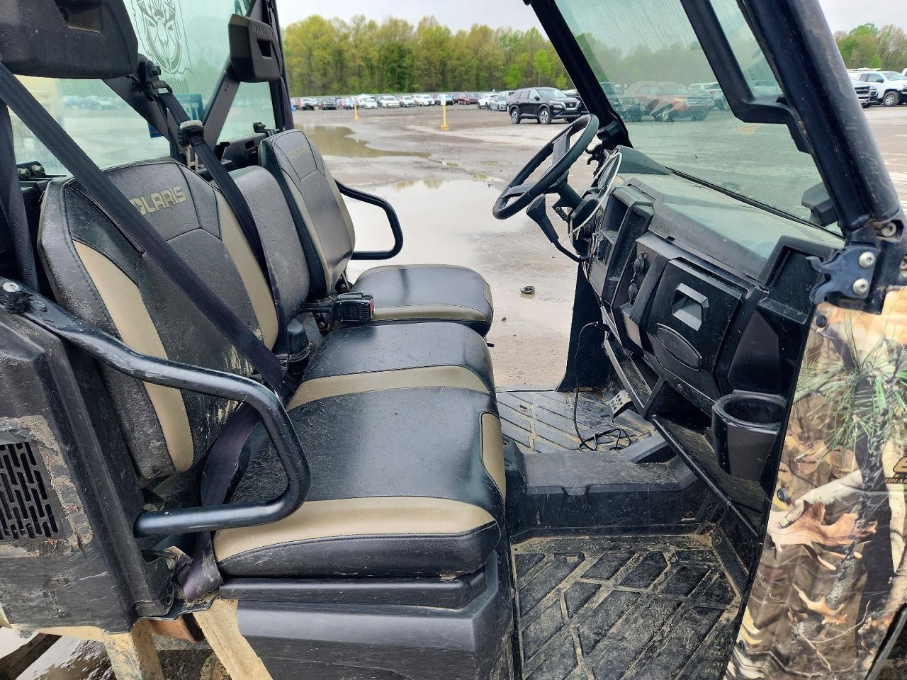 2015 POLARIS SIDEBYSIDE