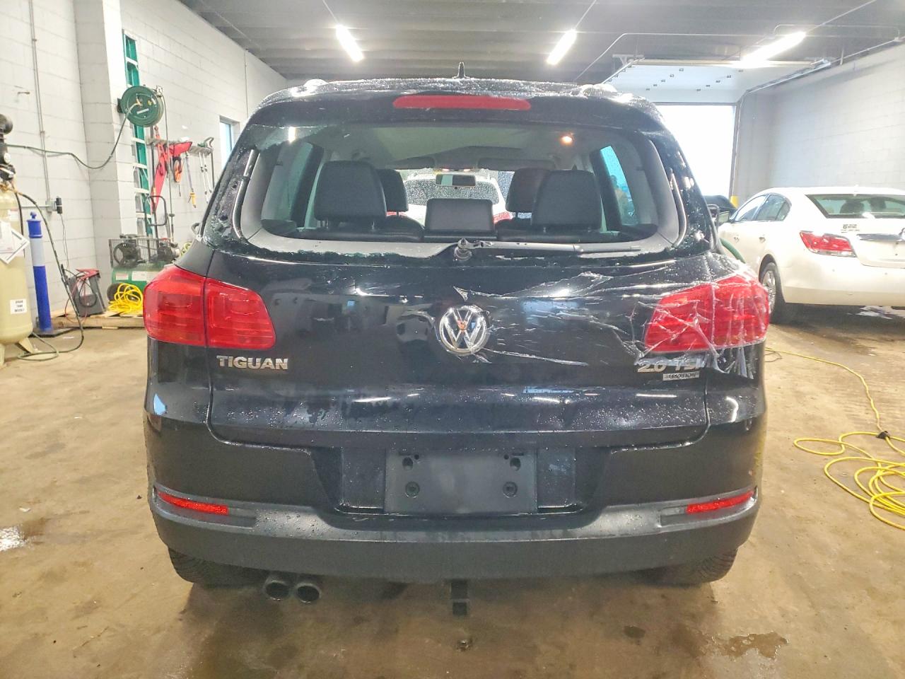 2013 VOLKSWAGEN TIGUAN