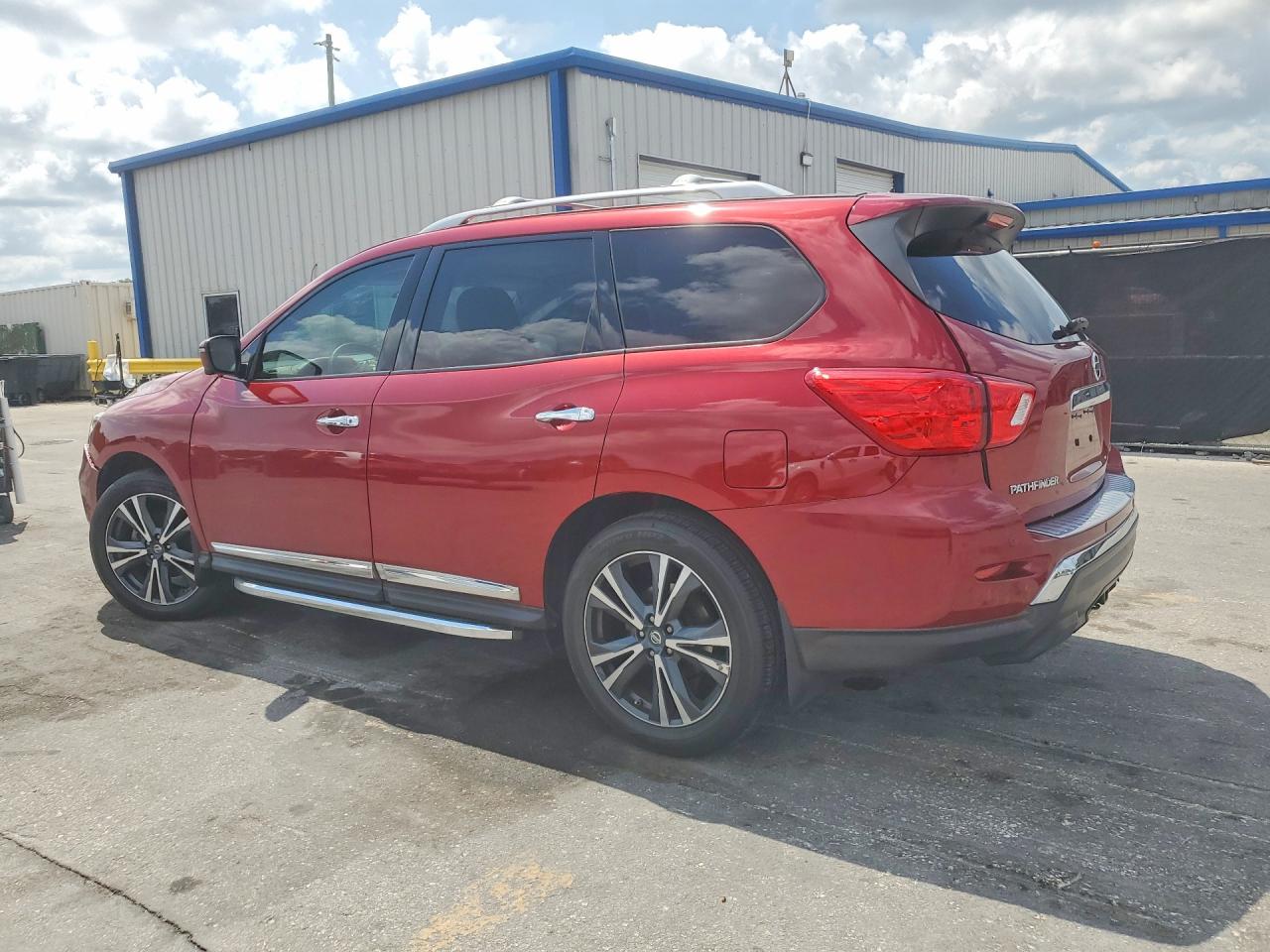 2018 NISSAN PATHFINDER