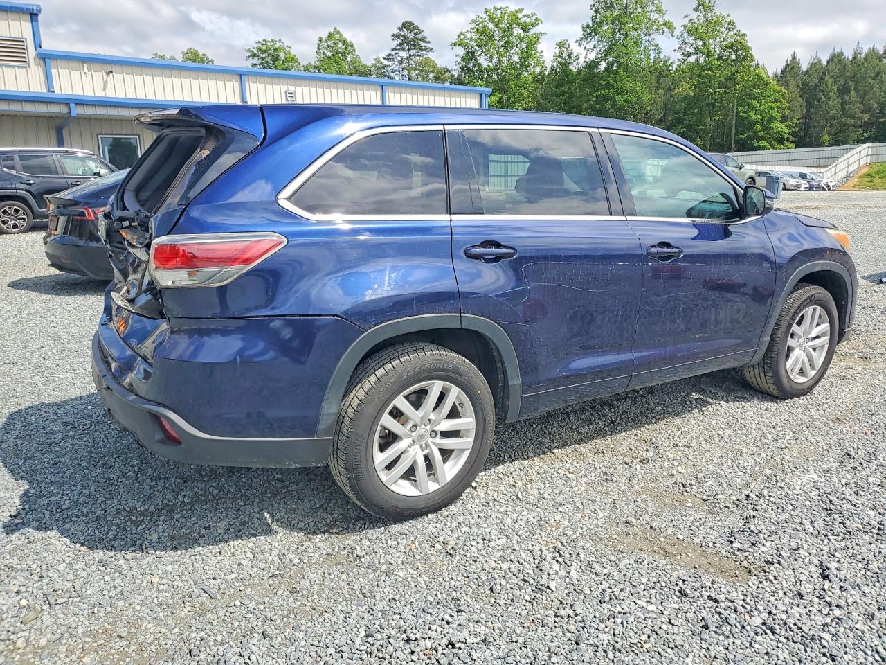 2015 TOYOTA HIGHLANDER