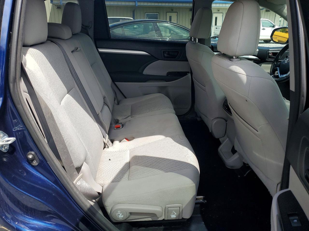 2015 TOYOTA HIGHLANDER