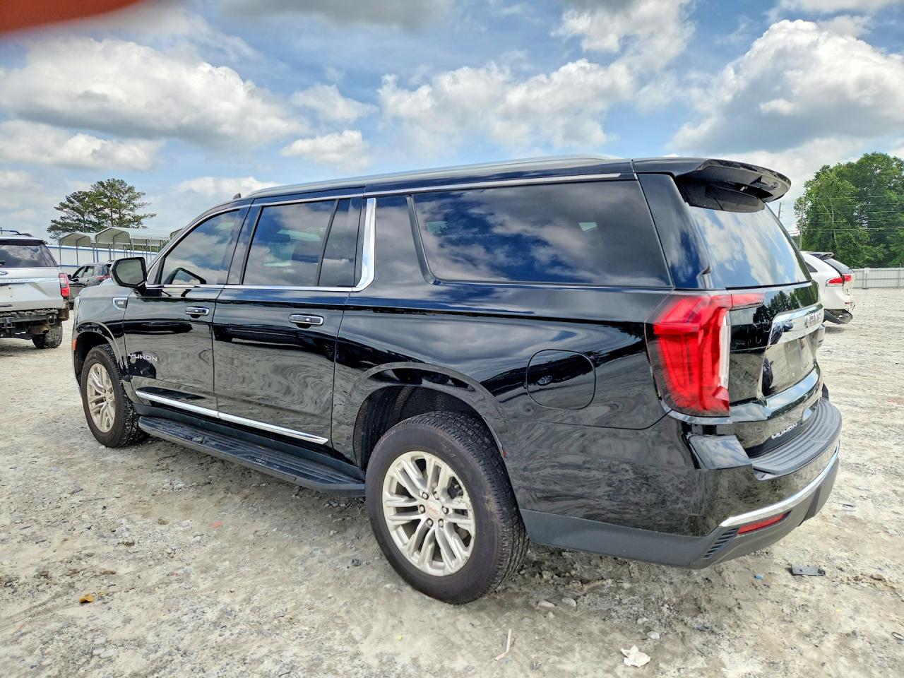 2021 GMC YUKON