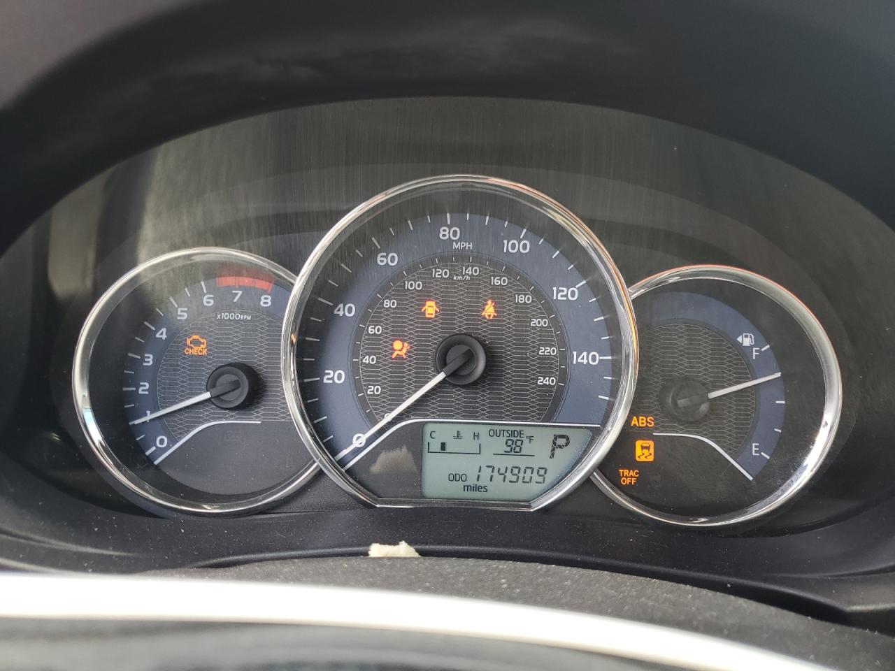 2016 TOYOTA COROLLA