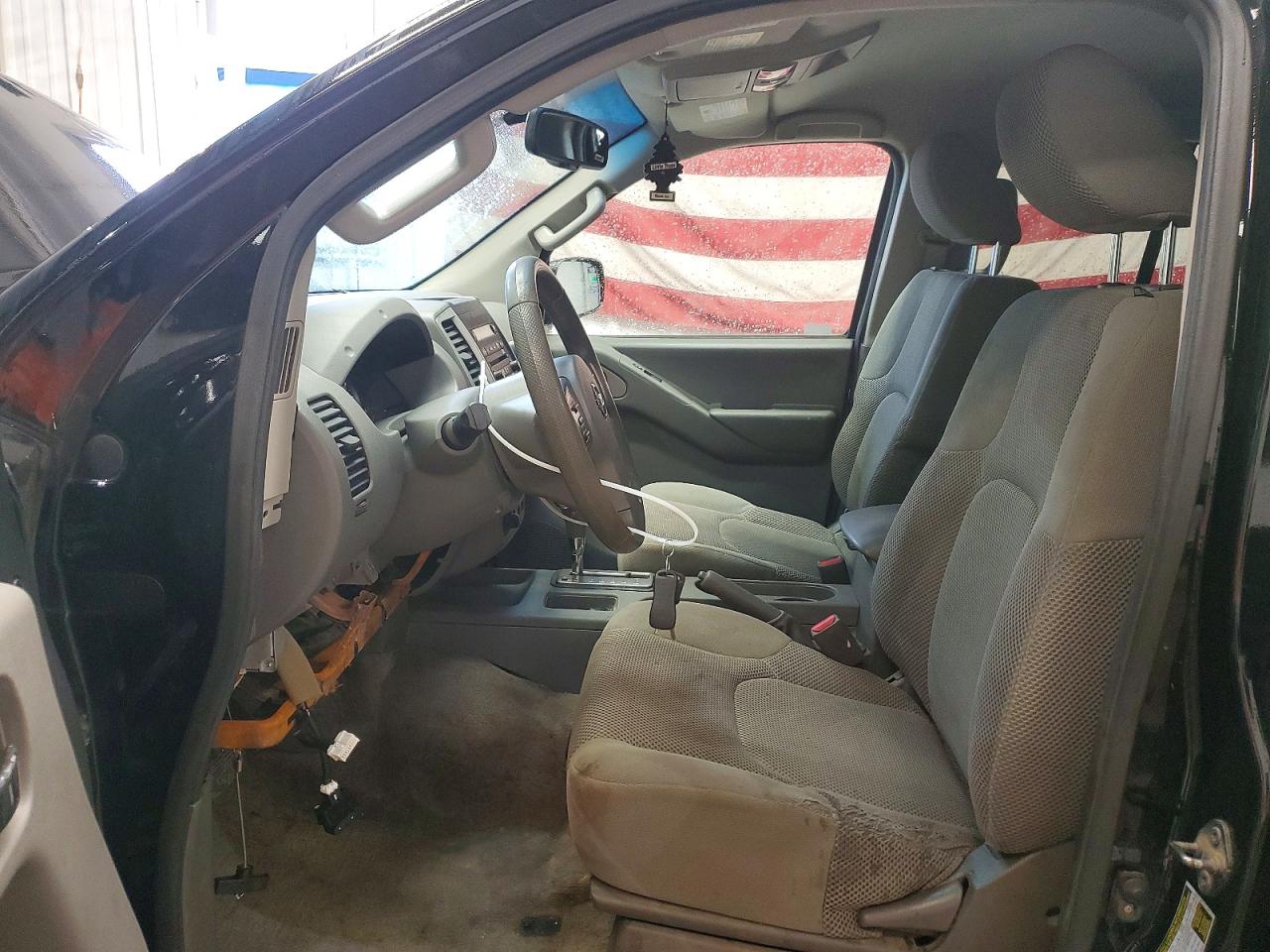 2012 NISSAN FRONTIER