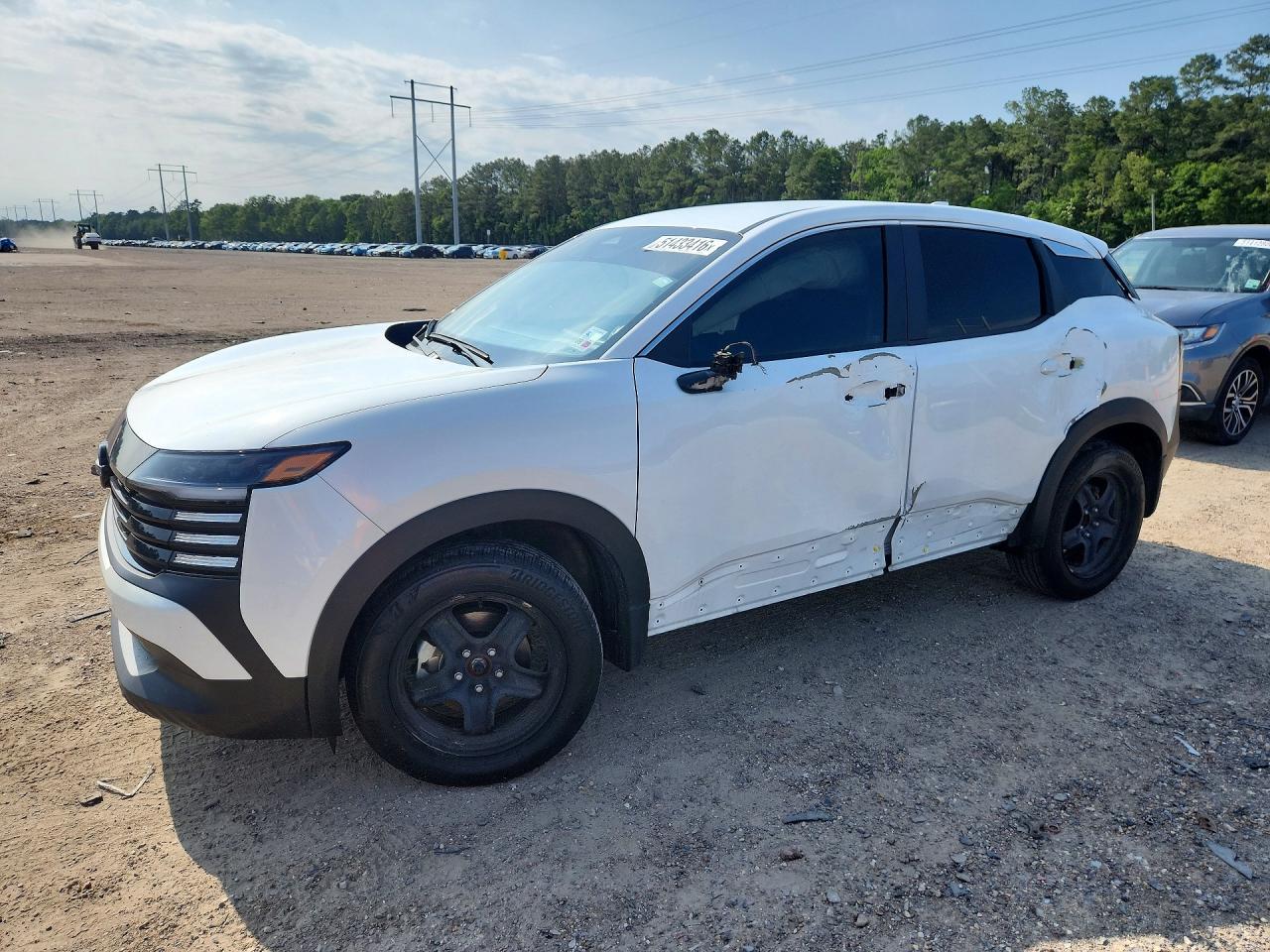 2025 NISSAN KICKS