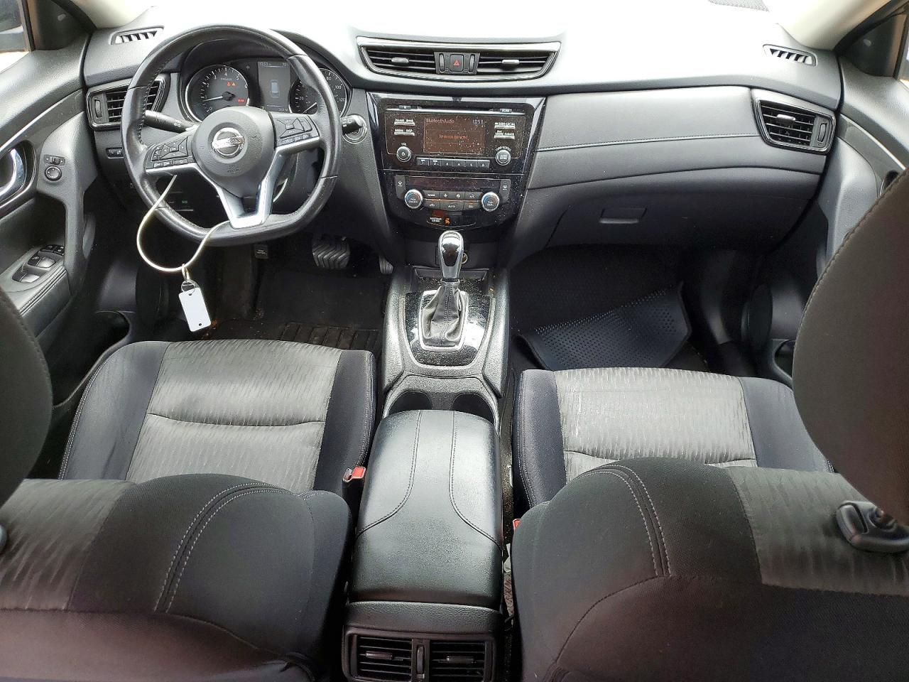 2017 NISSAN ROGUE