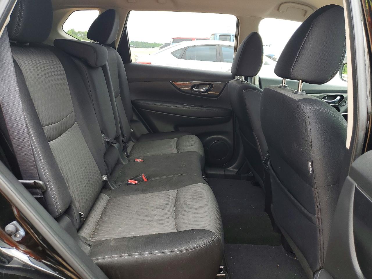 2017 NISSAN ROGUE