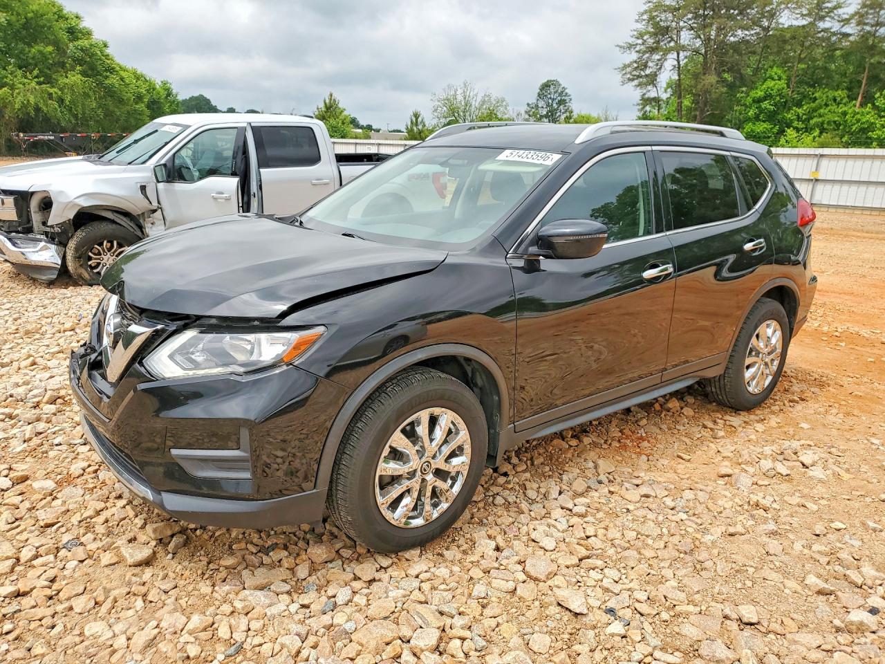 2017 NISSAN ROGUE