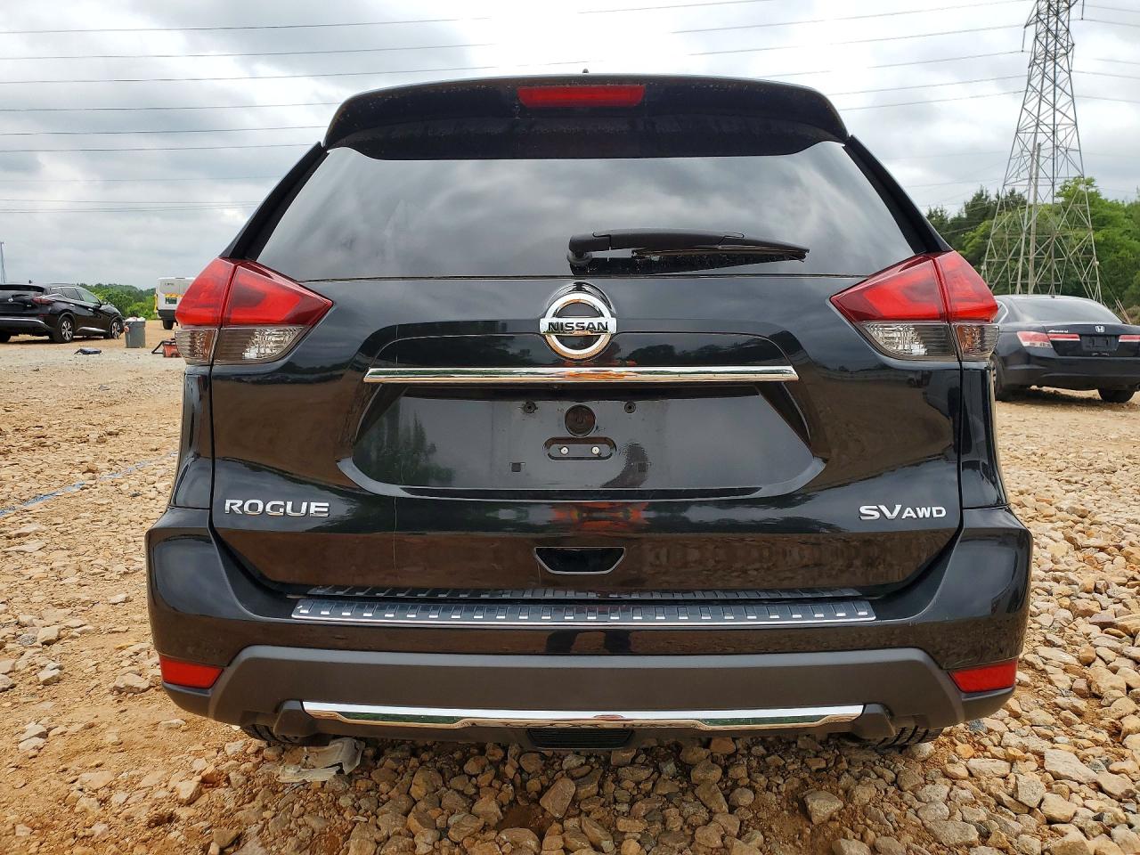 2017 NISSAN ROGUE