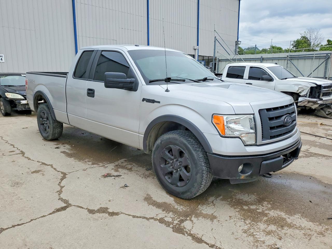 2013 FORD F150