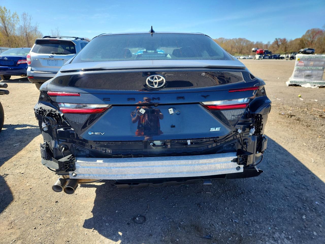 2025 TOYOTA CAMRY