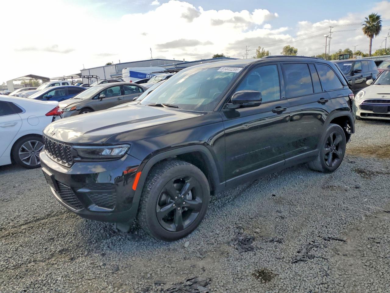 2023 JEEP CHEROKEE