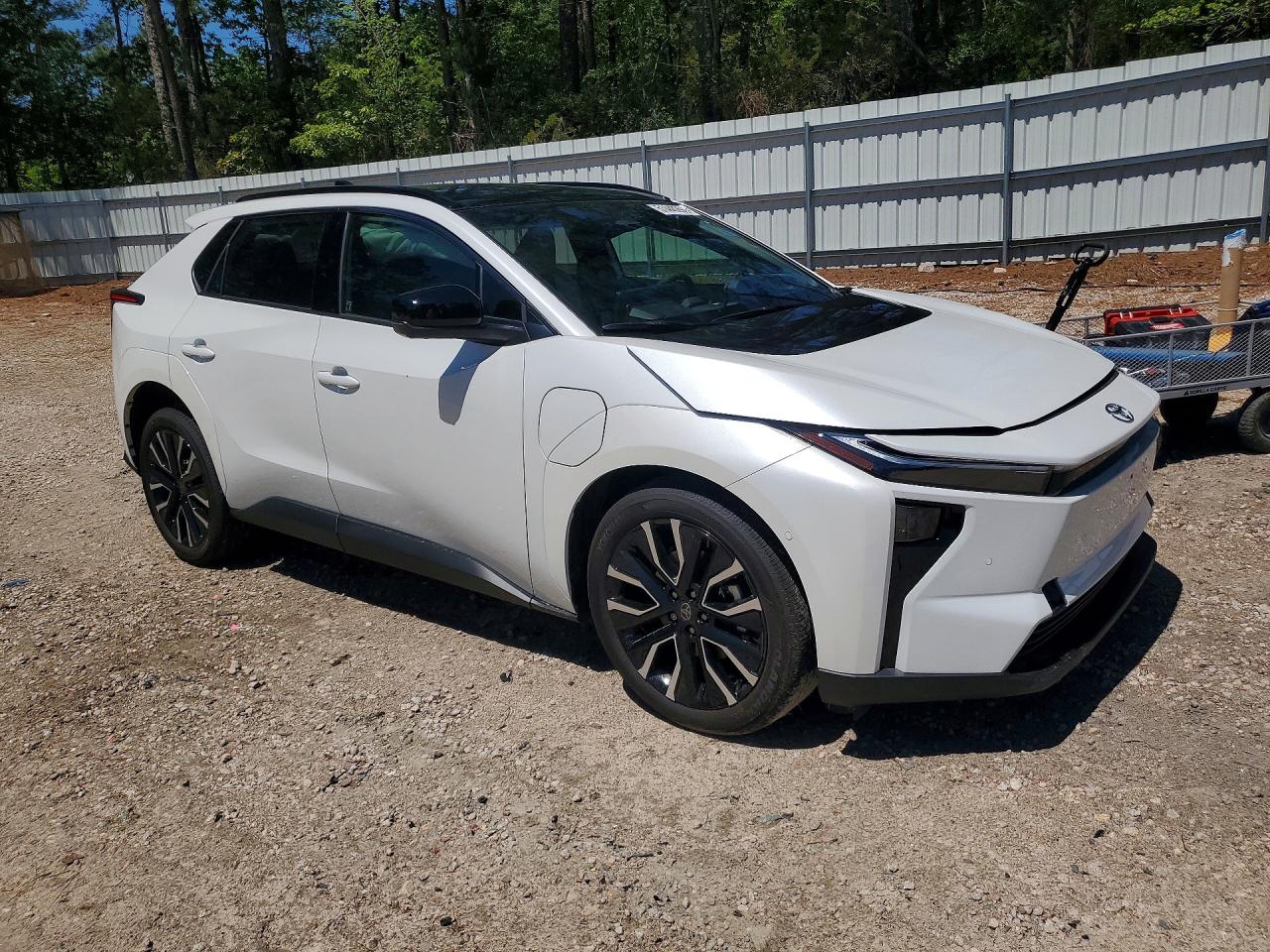 2026 TOYOTA BZ XLE PLU