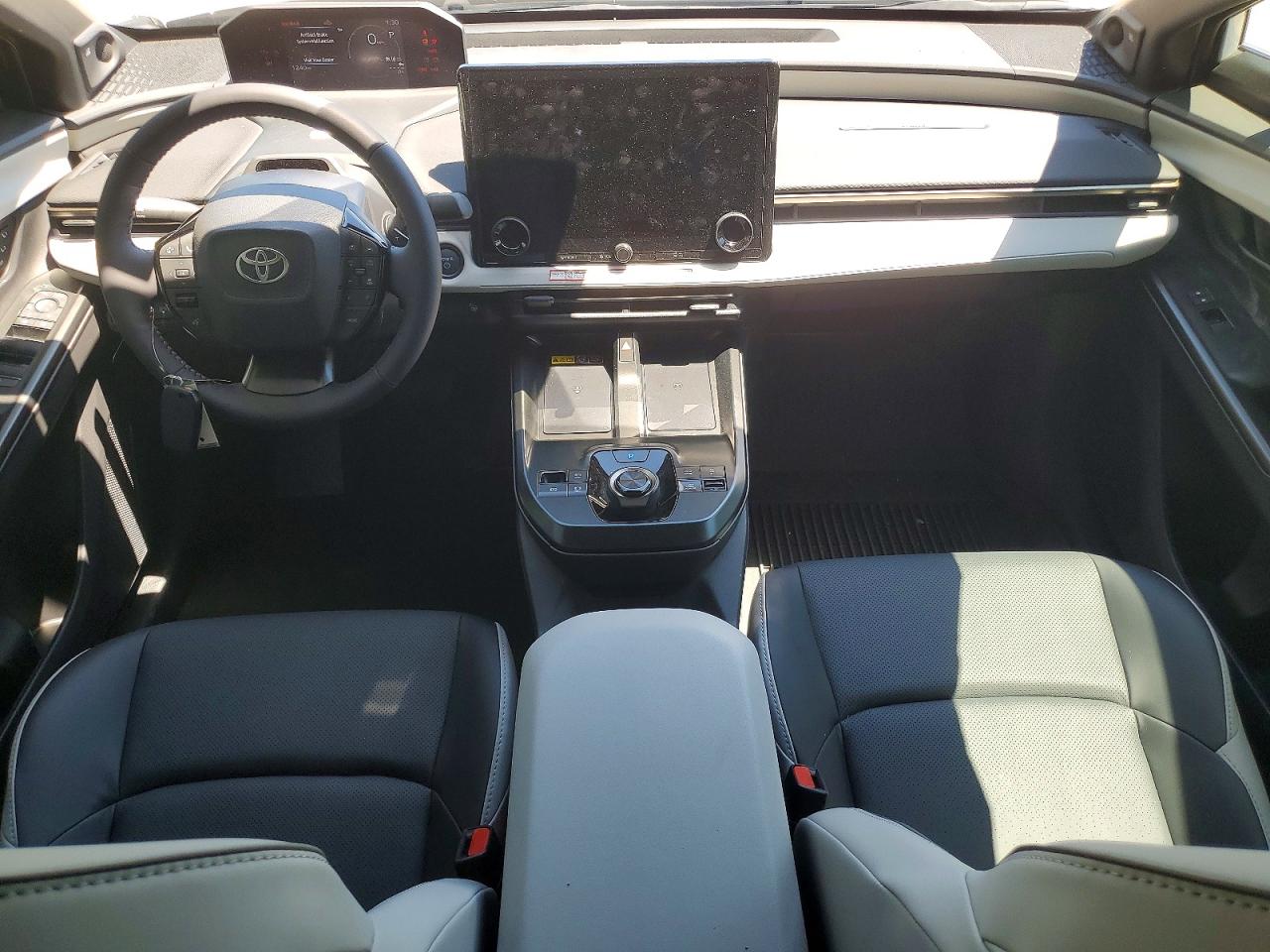 2026 TOYOTA BZ XLE PLU
