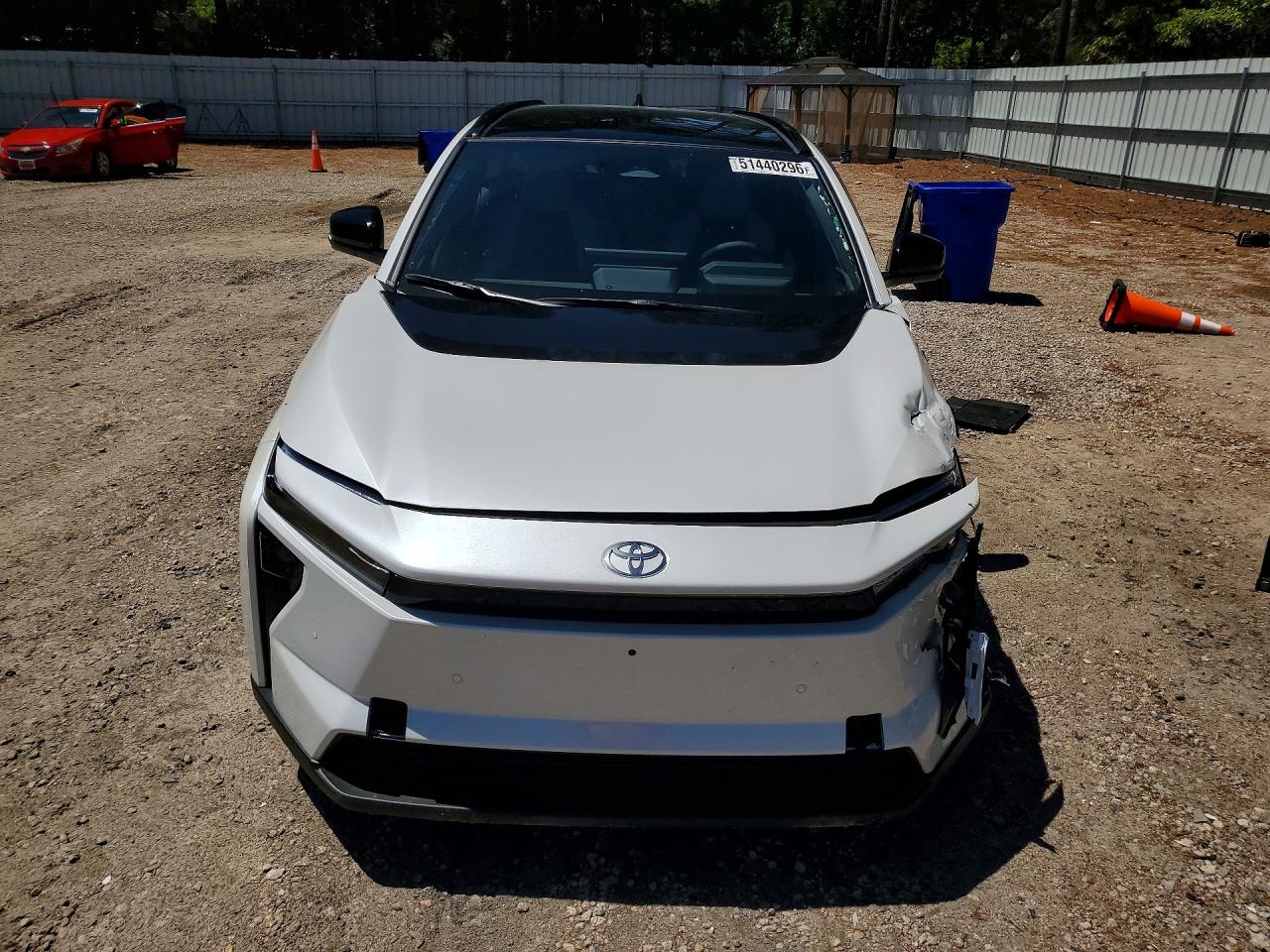 2026 TOYOTA BZ XLE PLU