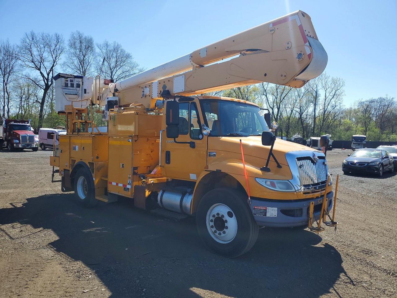 2011 INTERNATIONAL 4000 SERIE
