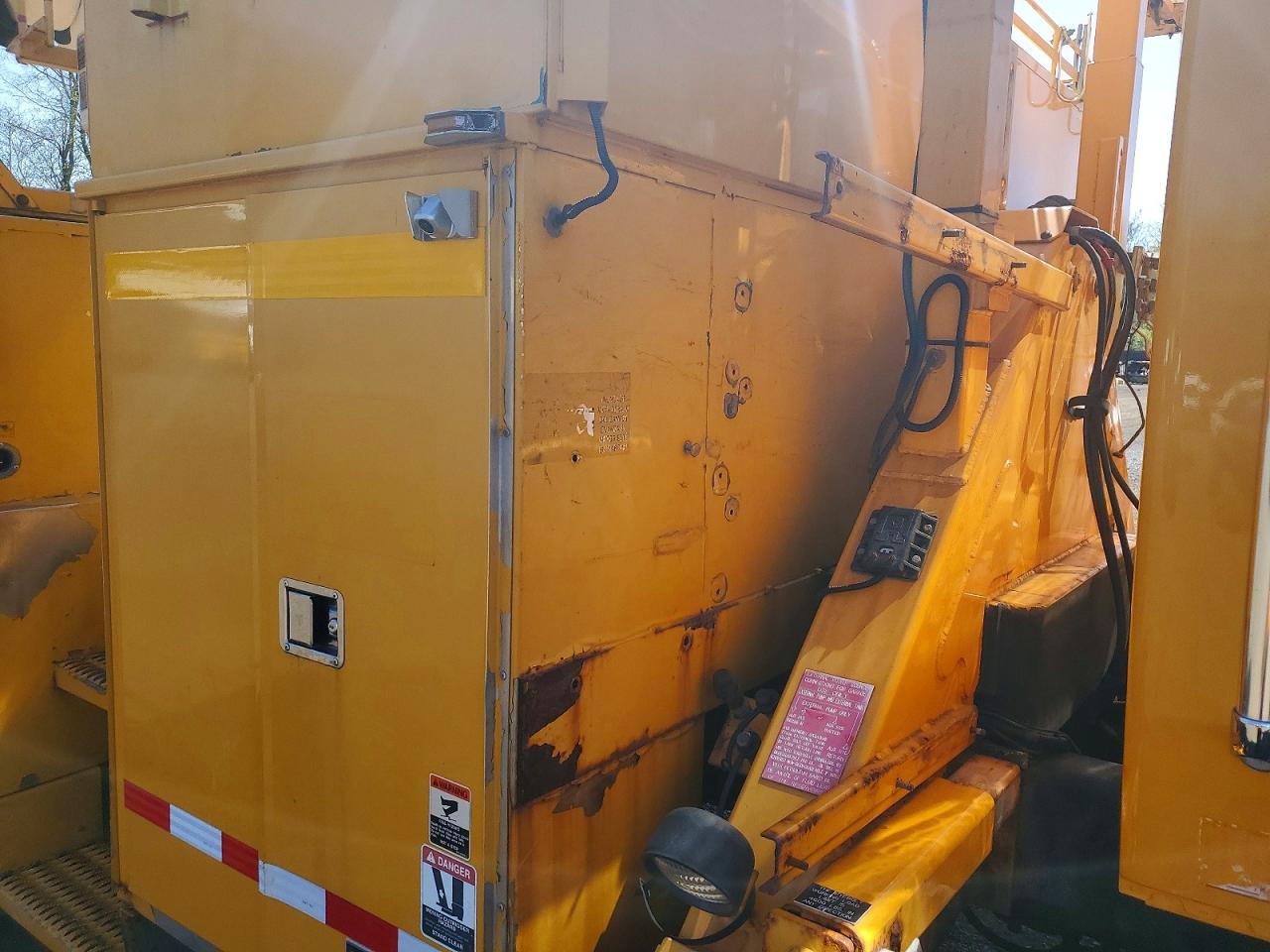 2011 INTERNATIONAL 4000 SERIE