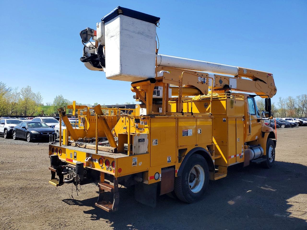 2011 INTERNATIONAL 4000 SERIE