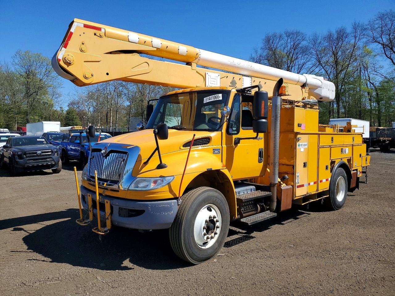 2011 INTERNATIONAL 4000 SERIE
