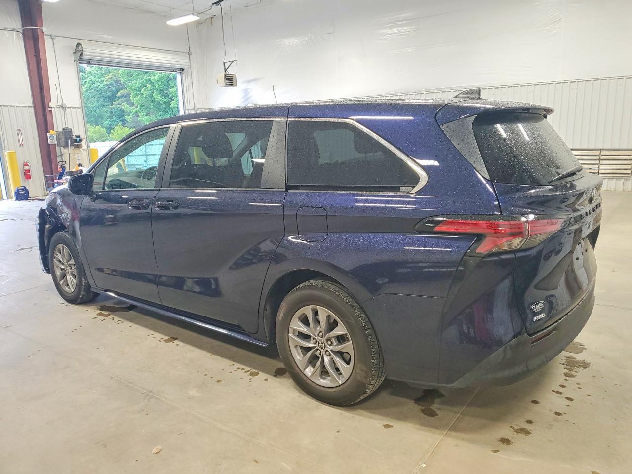 2022 TOYOTA SIENNA