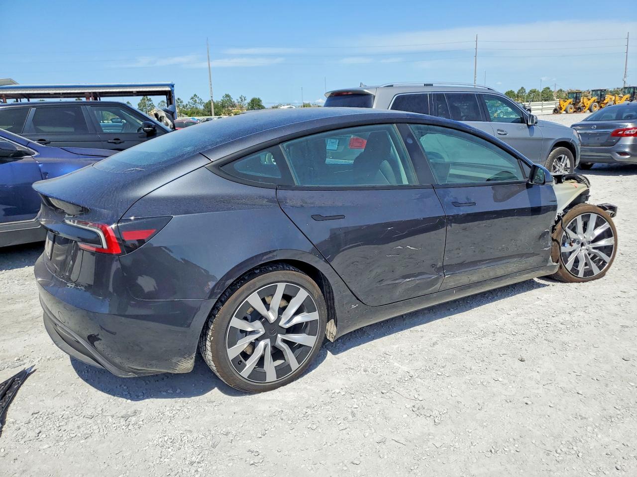 2025 TESLA MODEL 3