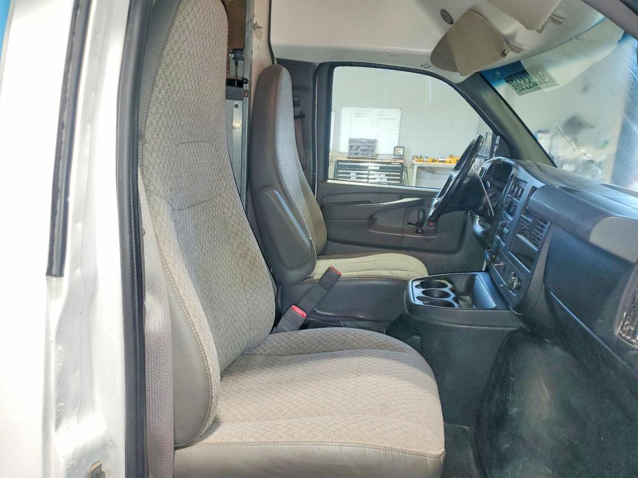 2014 CHEVROLET EXPRESS