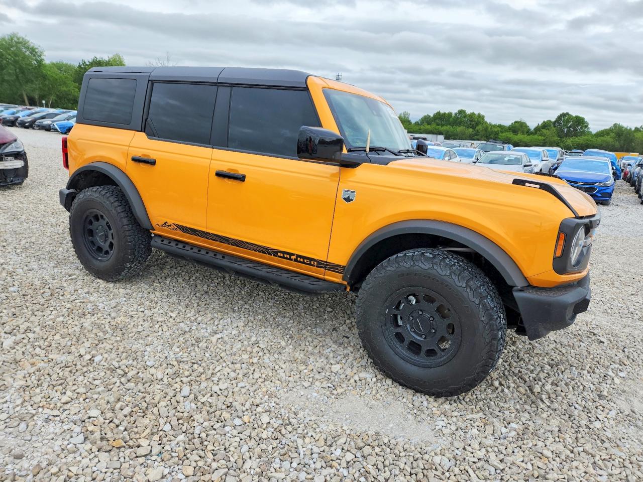 2022 FORD BRONCO