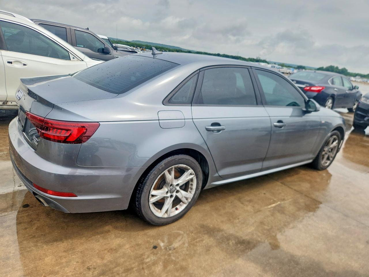 2018 AUDI A4