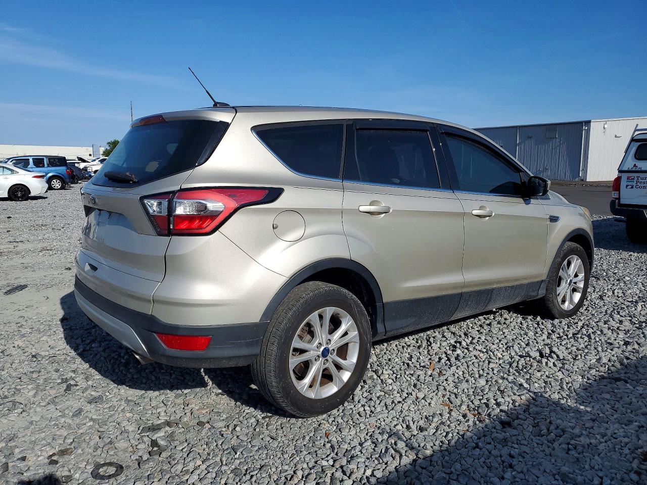 2017 FORD ESCAPE