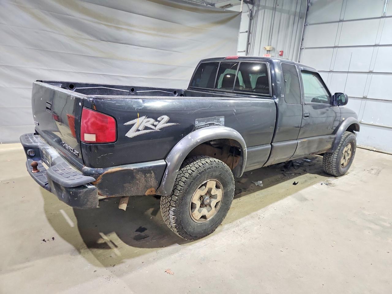 2000 CHEVROLET S10