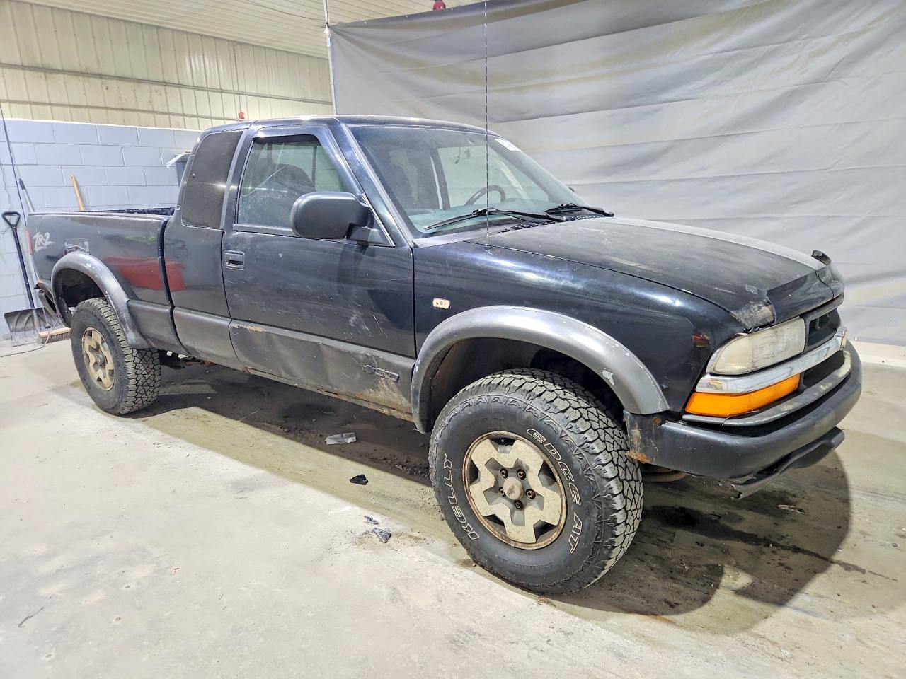 2000 CHEVROLET S10
