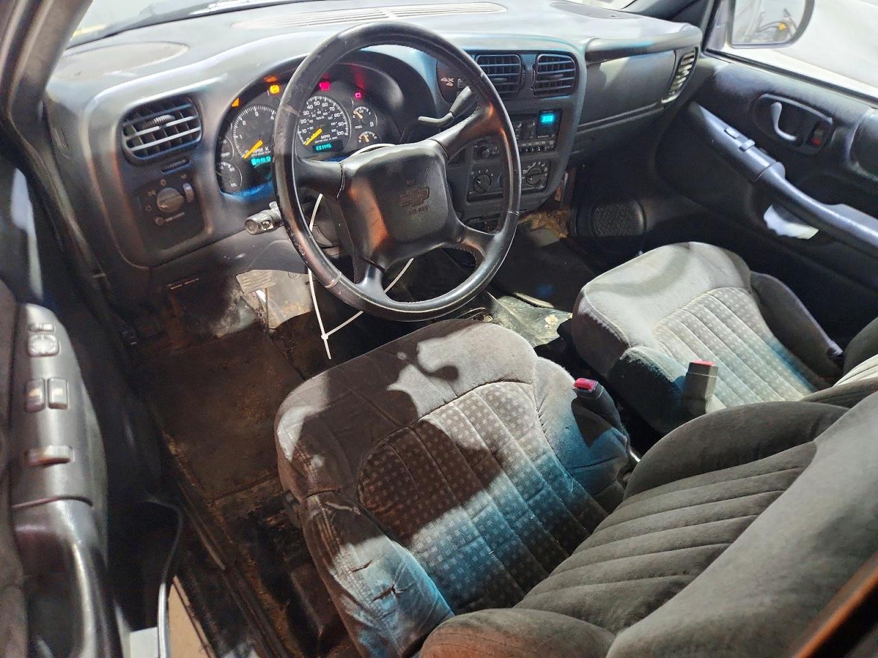 2000 CHEVROLET S10