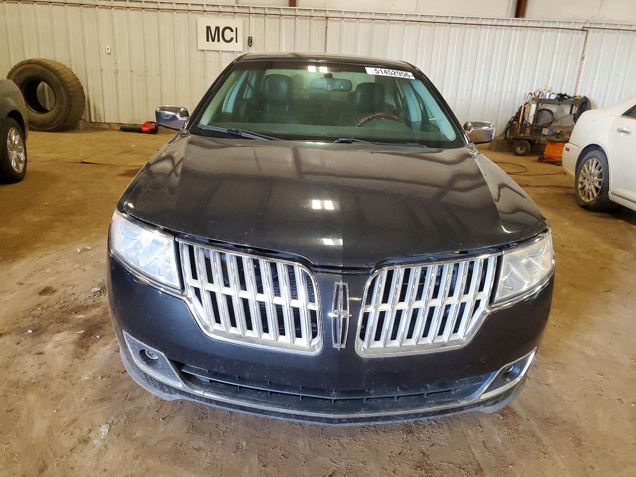 2010 LINCOLN TOWNHOUSE MKZ