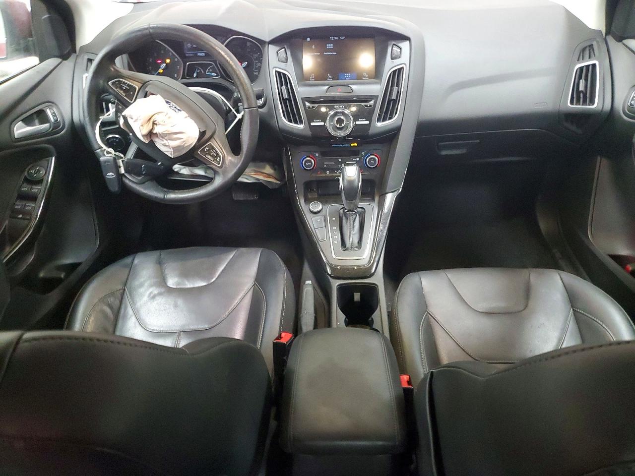 2017 FORD FOCUS