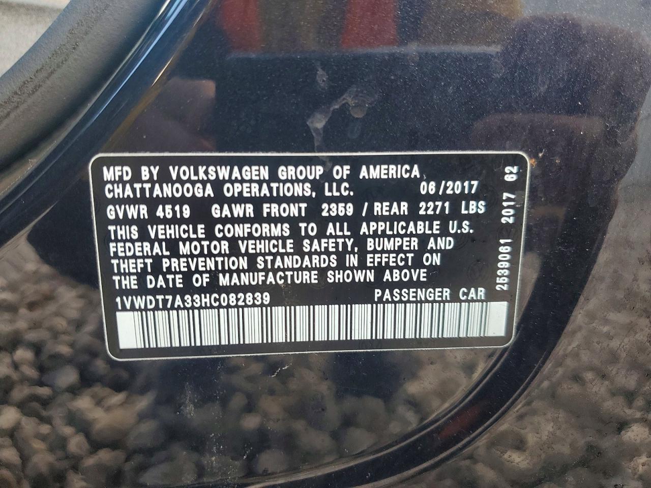 2017 VOLKSWAGEN PASSAT