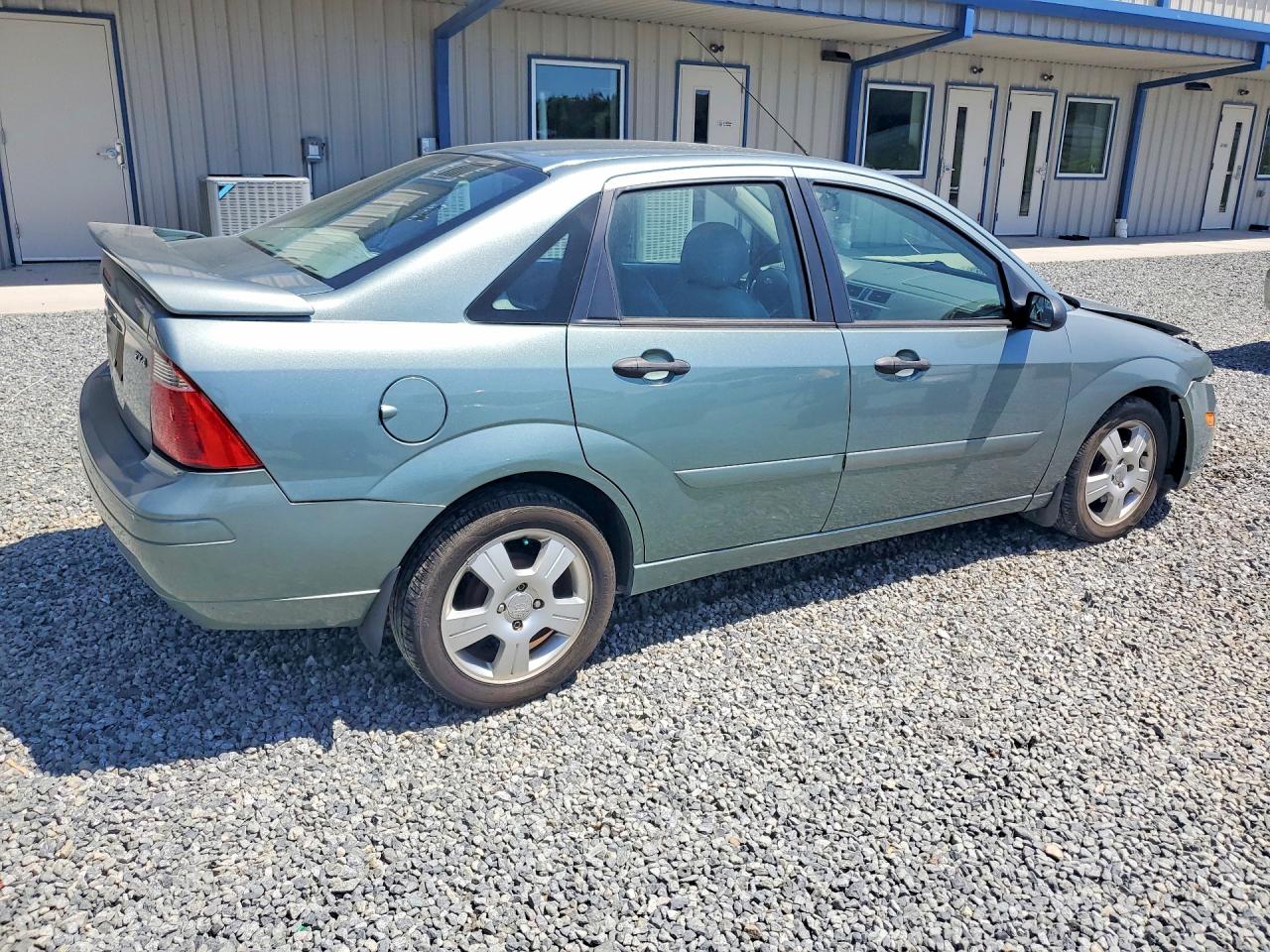 2005 FORD FOCUS