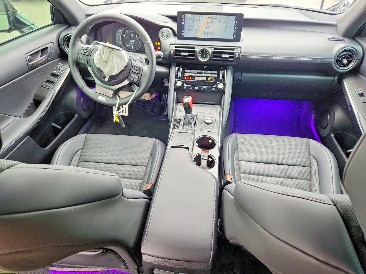 2025 LEXUS IS