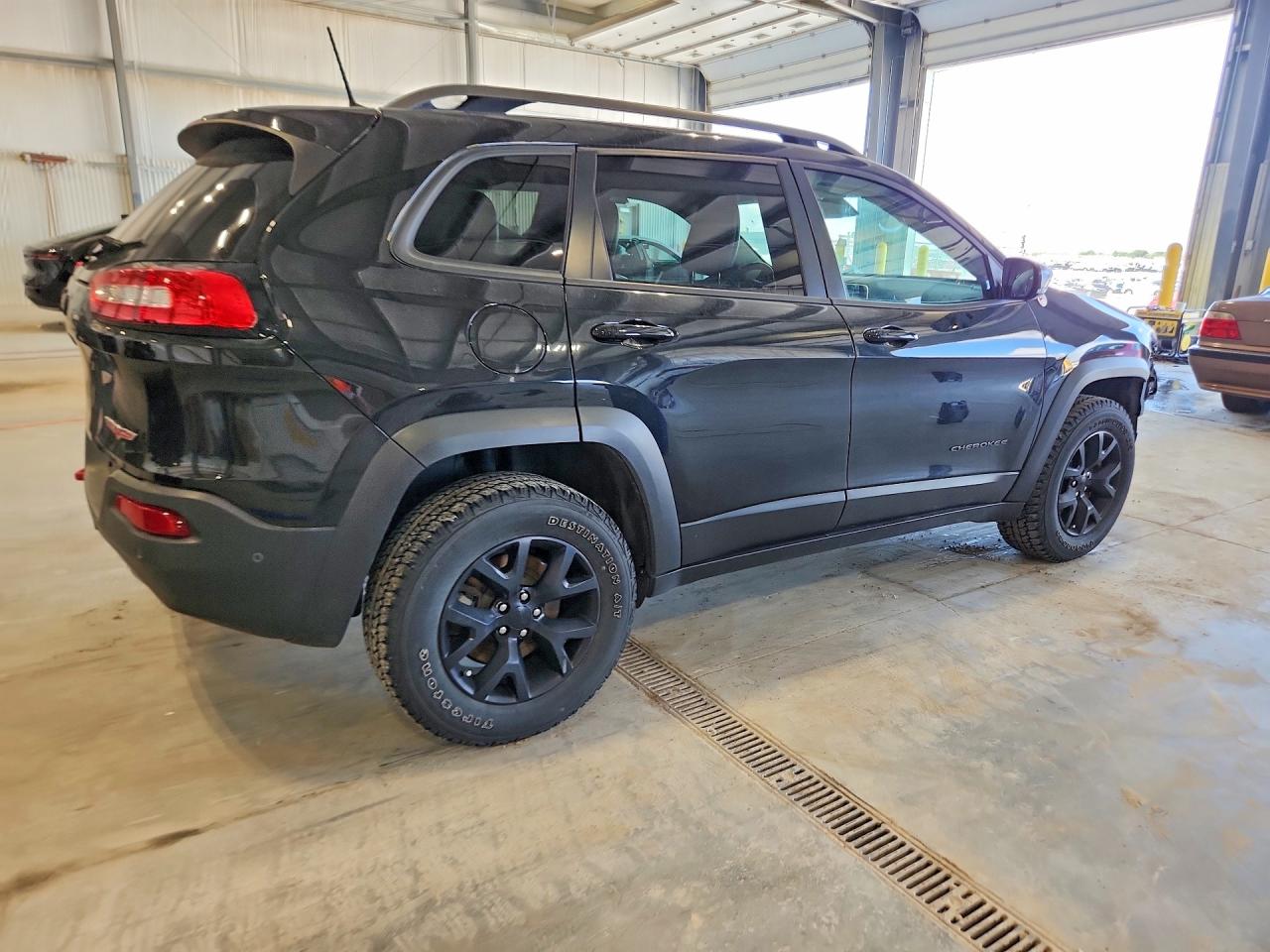 2016 JEEP CHEROKEE