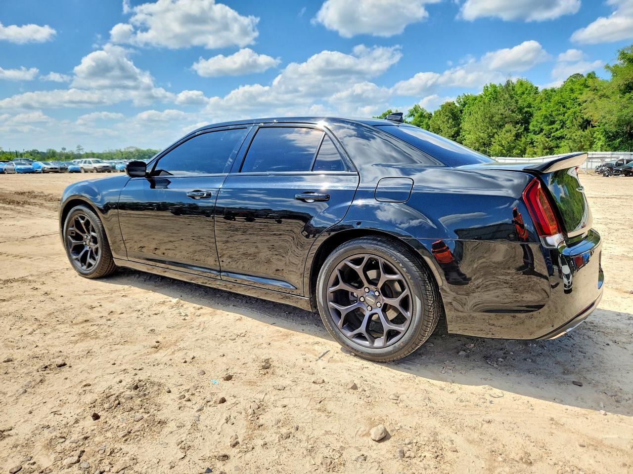 2019 CHRYSLER 300