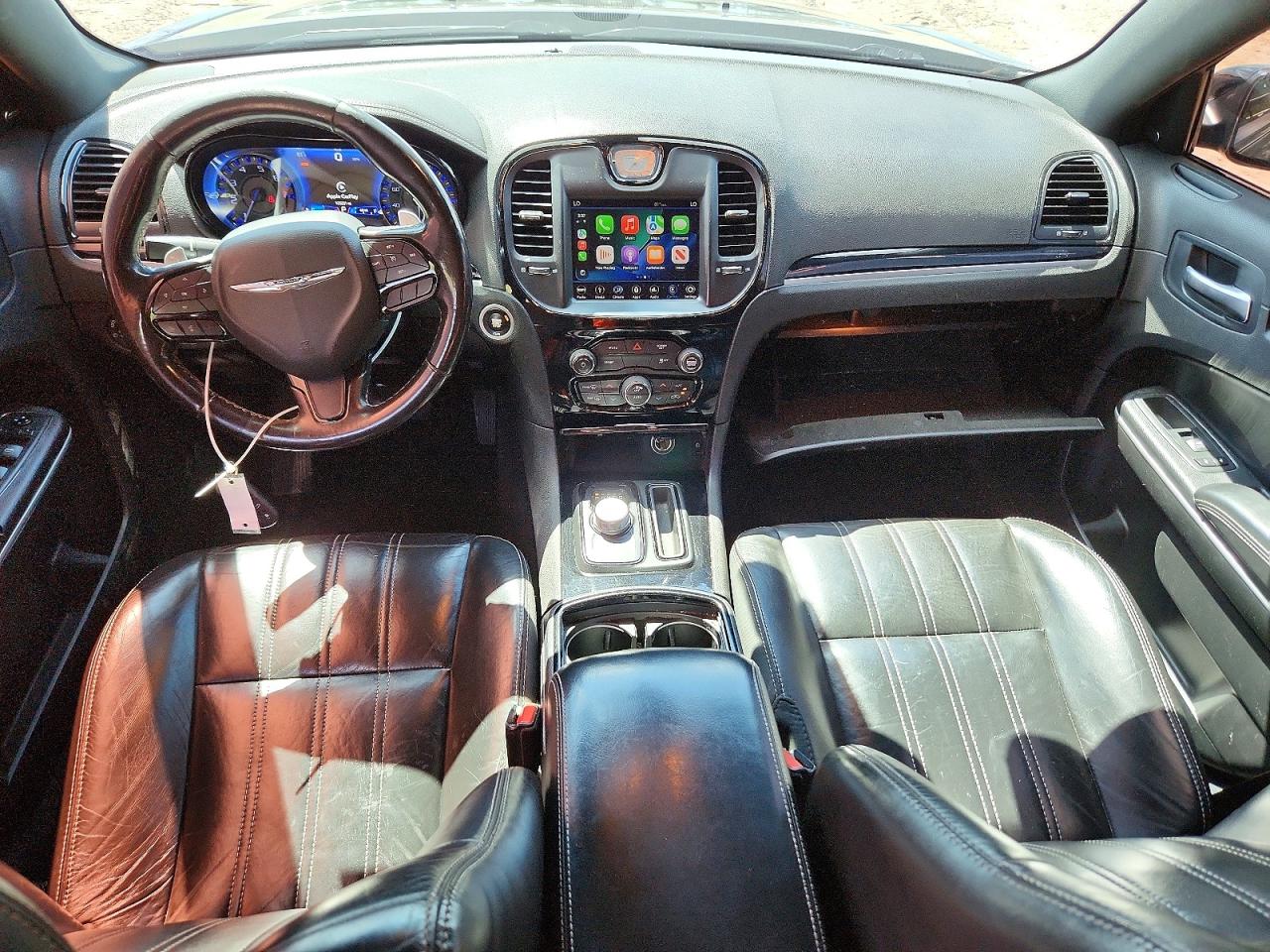 2019 CHRYSLER 300